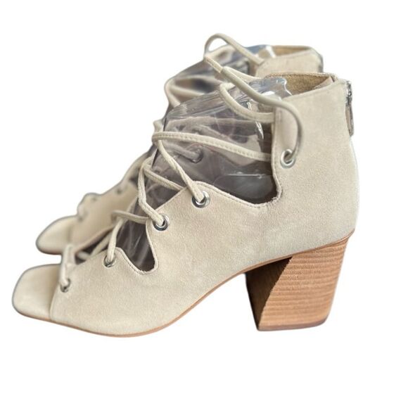 Vince Camuto Nahara sandal square peep toe wedge heels size 8 - Picture 1 of 13